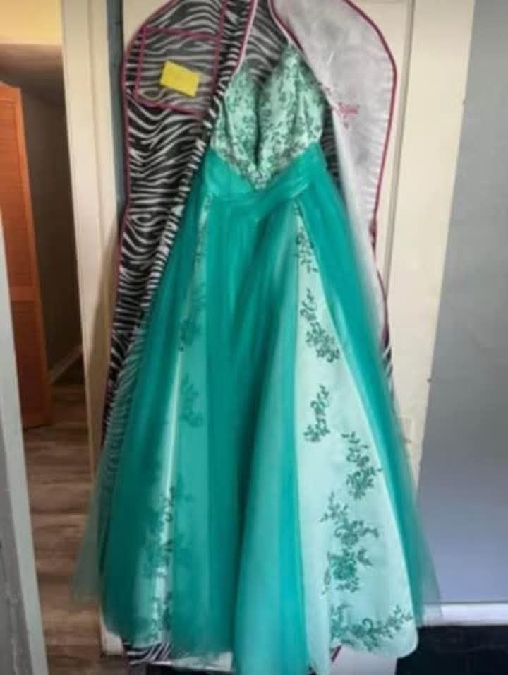 Home Comming Prom. Dress Size 8 
