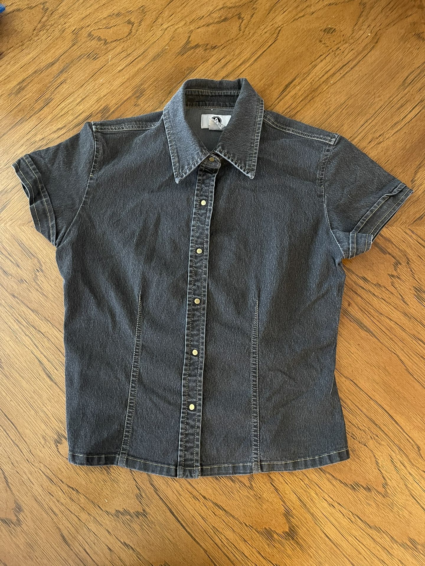 Like New Arizona Jeans Dark Blue Denim Women’s Shirt - Medium (See description for dimensions)