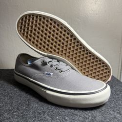 Vans Gray Authentic Skate Shoe Size 9 Brand New 