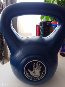 Kettlebell 20 Lb Body Glove Blue Excellent Condition
