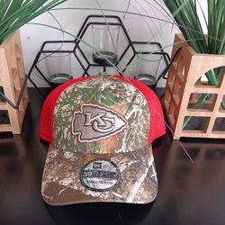 🔥NEW CAMO CHIEFS HAT SMALL-MED
