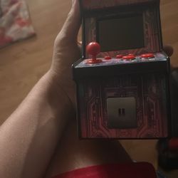 Mini Arcade With 300 Games In One