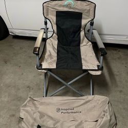BY Inspired performance . Picnic Time Outlander Folding Camp Chair with bag