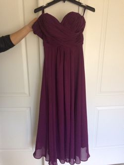 Preowned Moonar Strapless Chiffon Bridesmaid Gown-Magenta-Size 4