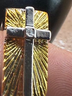 Cross 2tone with 1 diamond high quality st/still ring