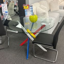 Crazy Deal Now🚨Beautiful Dining Table & Two Chairs On Sale For $199