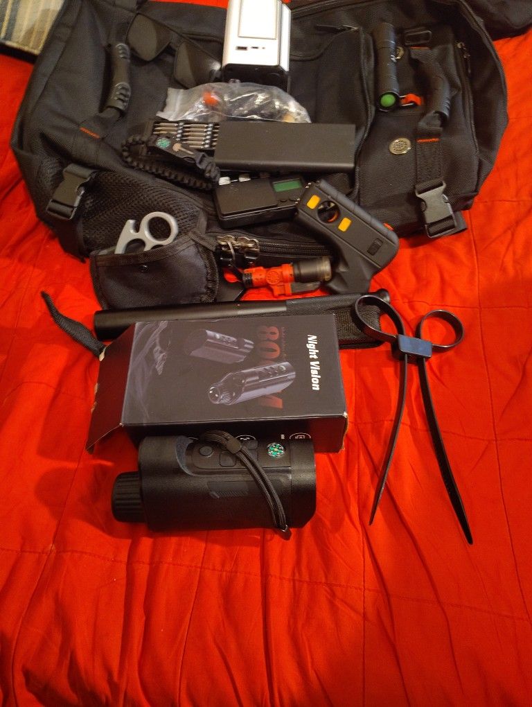 Survival Equipment Bundle Package