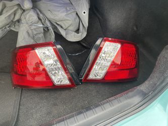 08-14 Subaru Tail Lights