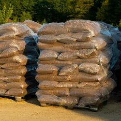 15 Bags Or 22.5 Cu Ft.  Of Brown Mulch 1.5cu. Delivered 