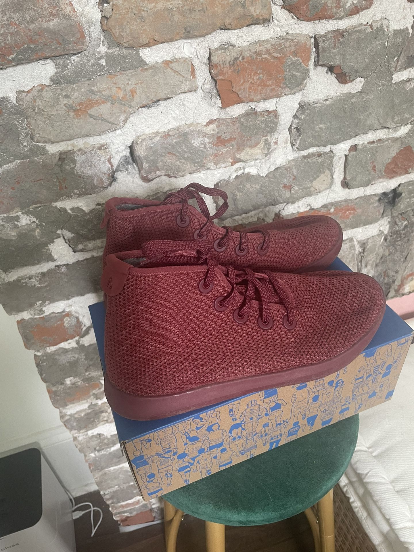 Allbirds Tree Topper Maroon