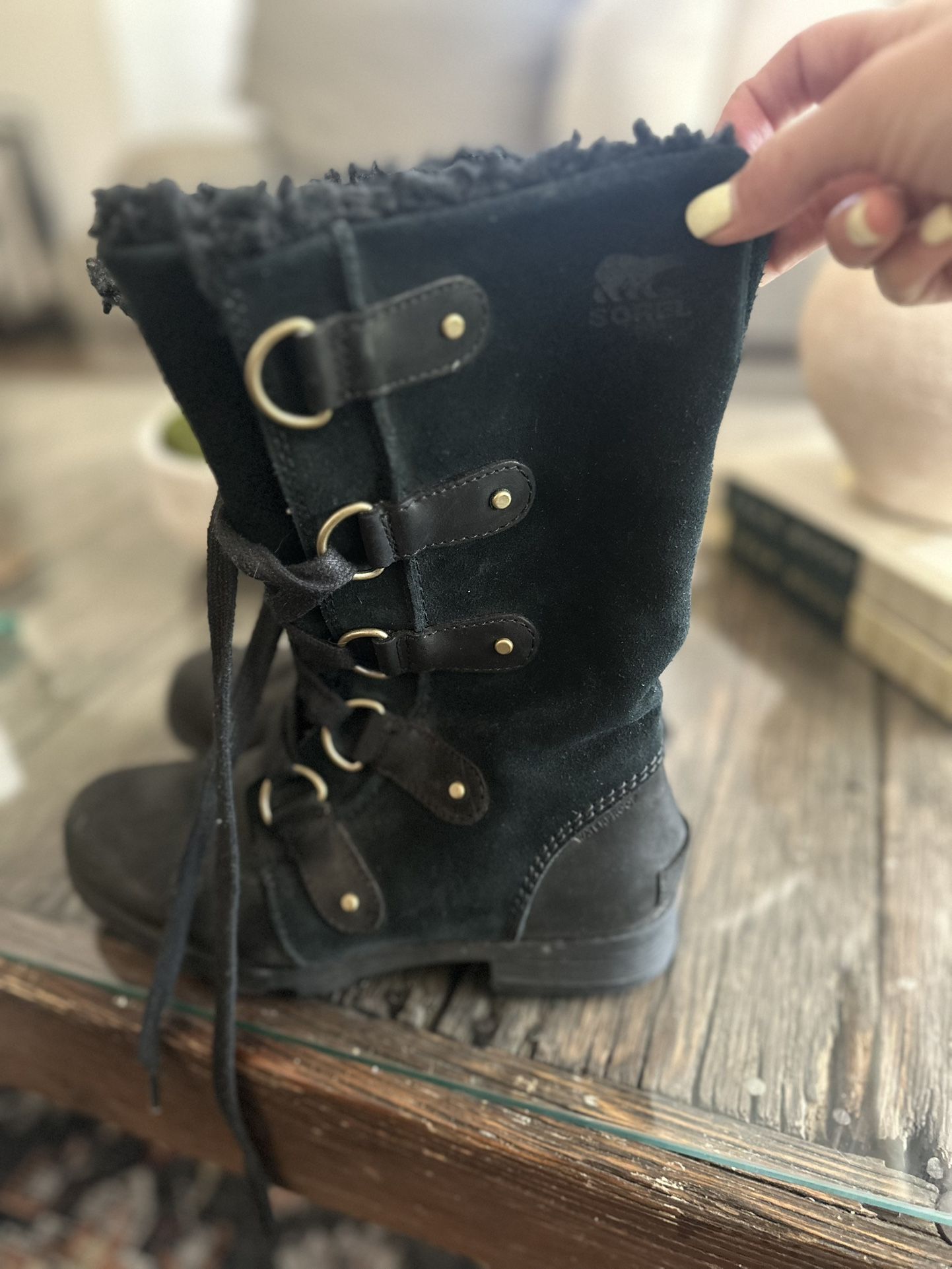 Sorel Snow Boots – Size 6.5 (Worn Once)