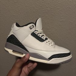 Beat Jordan 3s size 9