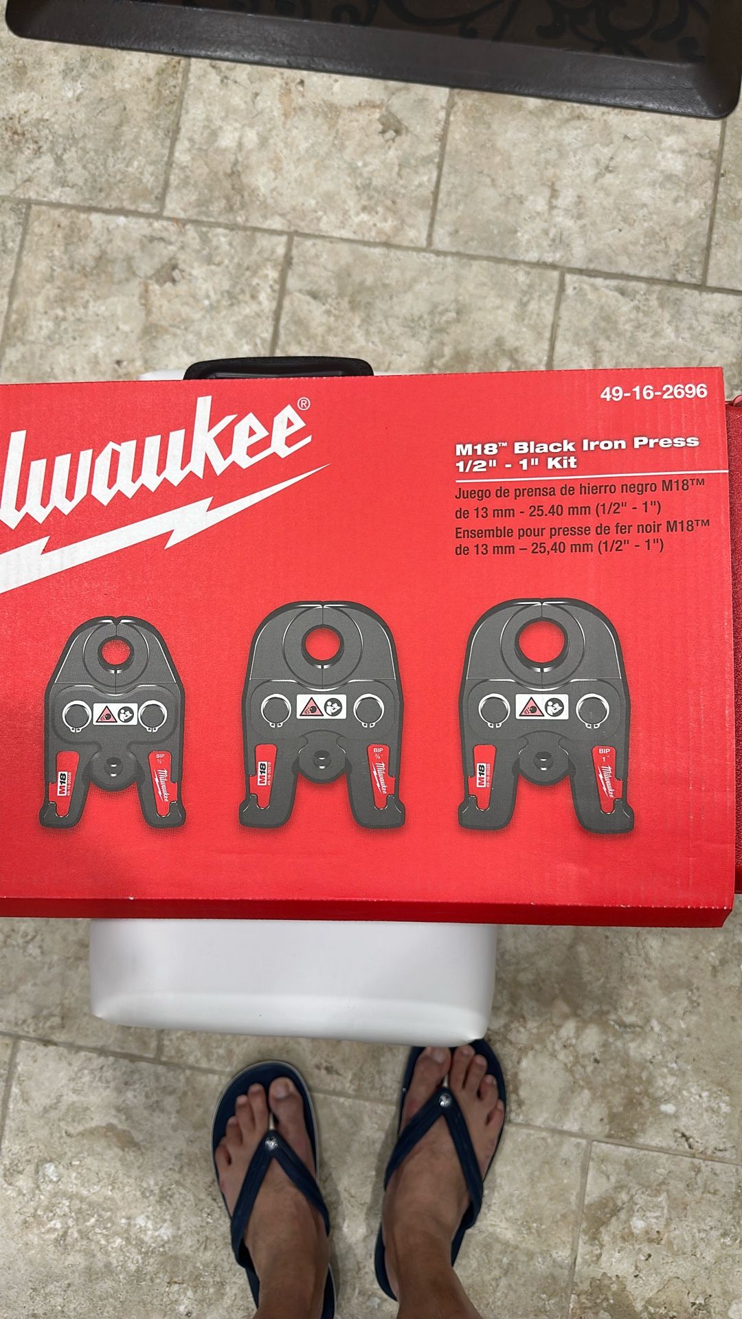 New In Box - Milwaukee M18 Black Iron ProPress Jaws 1/2” - 1” Kit