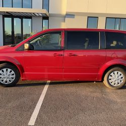 Dodge Grand Caravan Ford Focus SE