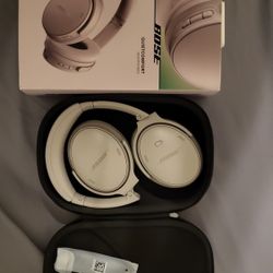 Bose Quiet Comfort Headphones 