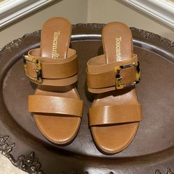 Toscanella Women’s Shoes NWOT