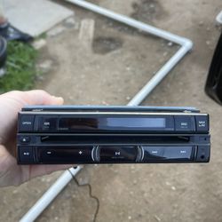 Clarion NZ503 CD Stereo