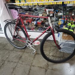 Ross  700 Road  Size 54cm Bike Good Condition Everything Works Fine 