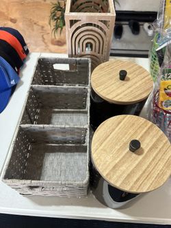 Home Decore Containers And Baskets 