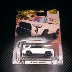 HOT WHEELS '18 TOYOTA 4RUNNER*** READ DESCRIPTION