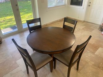 Round Wooden table