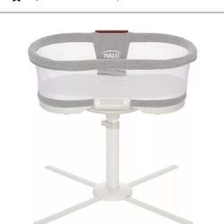 Halo Rotating Bassinet