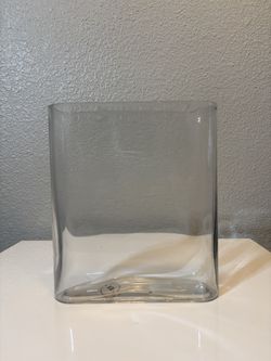 Clear Oval Shape Glass Flower Vase - Great Vase For Mother’s Day Flowers