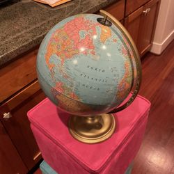 WORLD GLOBE