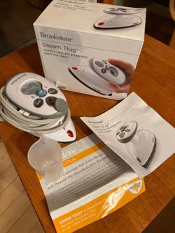 Brookstone Steam Bug – Compact Travel Steam Iron (Full Kit)