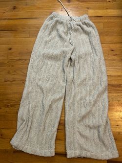 Size extra small cream fleece knit wide leg pants
