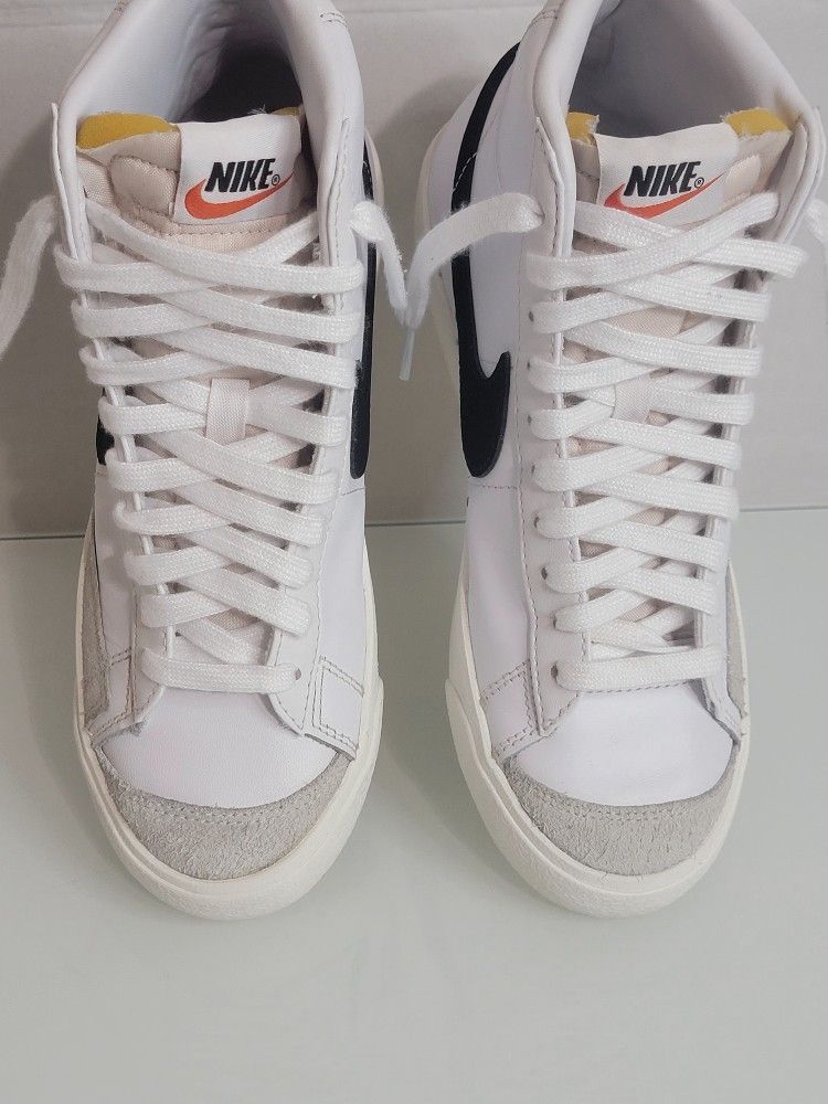 Nike Blazer Mid 77 Vintage White Sneakers