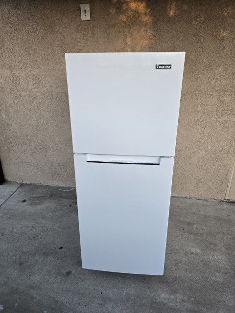3MONTHS WARRANTY 24x26x60 MAGIC CHEF FRIDGE 10CUFT WHITE