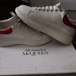 Alexander McQueens (size 43)