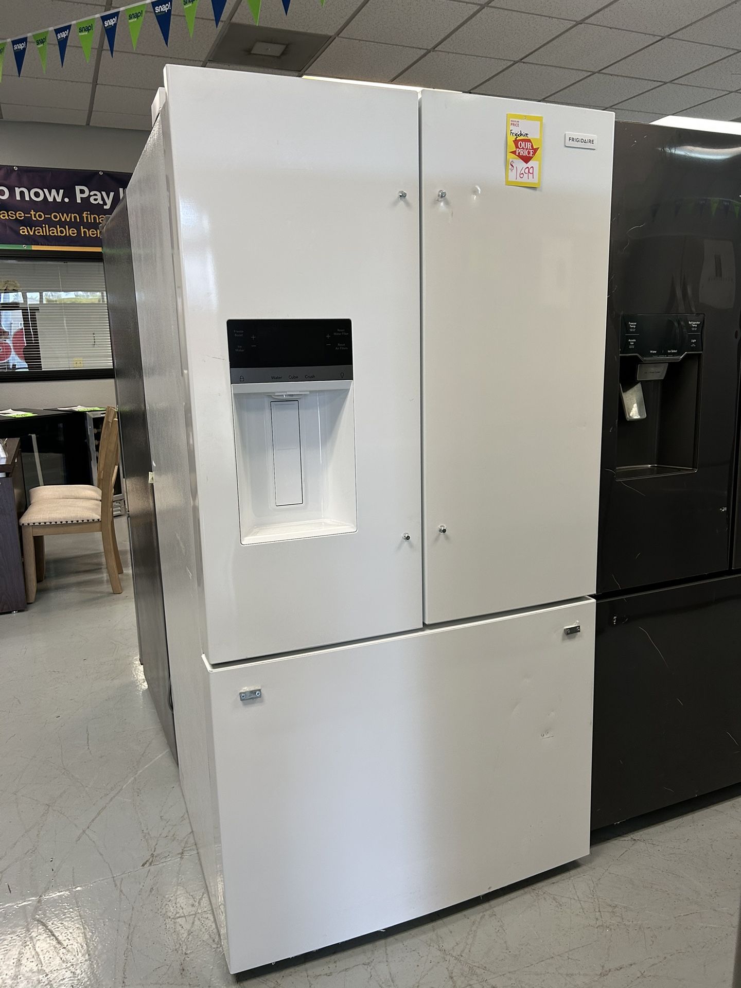 Frigidaire Refrigerator 