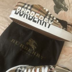 Burberry Shoes 