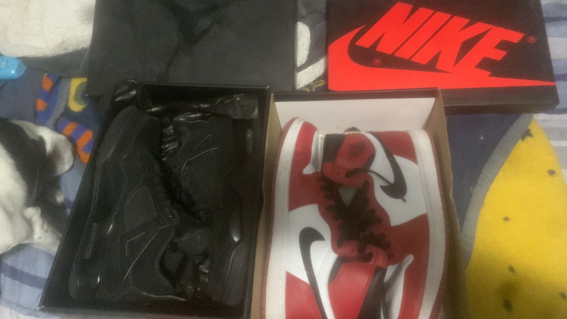RETRO OG BLACK CAT JORDAN 4 + RETRO OG 1985 CHICAGO JORDAN 1