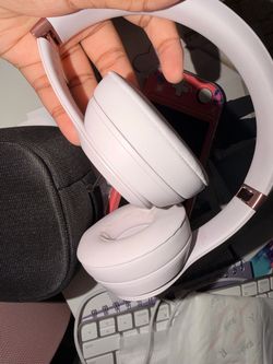 Beats Solo 4 (Cloud Pink)