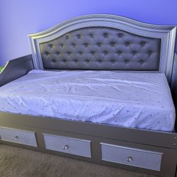 Girl Twin Bed Frame And Dresser