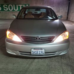 2004 Toyota Camry Le