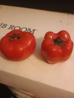 Vintage Tomato and Pepper Salt and Pepper Shakers