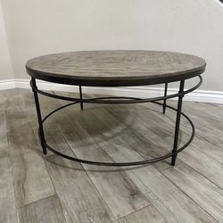 Round Coffee Table 