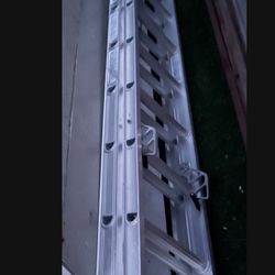 Ladder 20 Ft Extended 