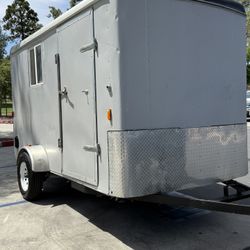 2010 Enclosed Utility Trailer 