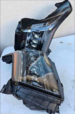 15-20 Escalade & ESV Headlights Faros Calaveras Micas