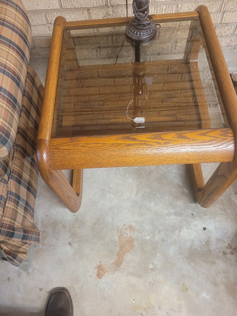 End Table Wood/ Glass