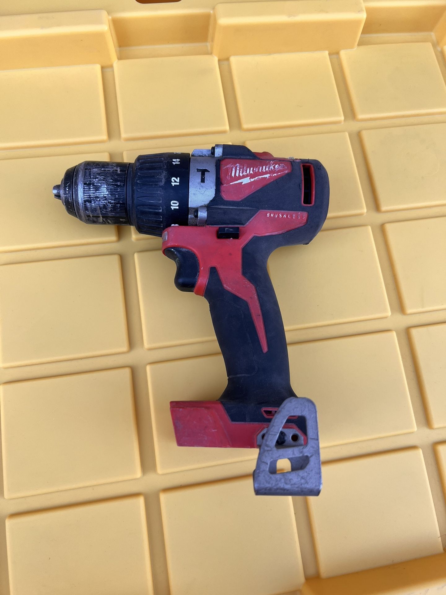 M18 Milwaukee Hammer Drill 