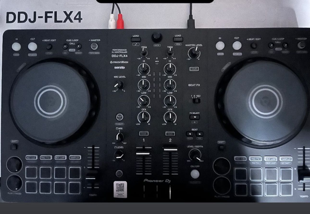 DDJ Flx 4