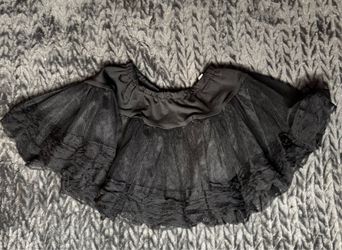 Costume black short petticoat