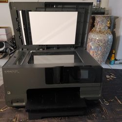 Printer HP Officejet PRO 8610 Working