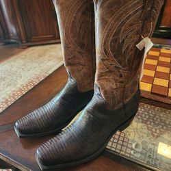 Lucchese Boots  10d  New 